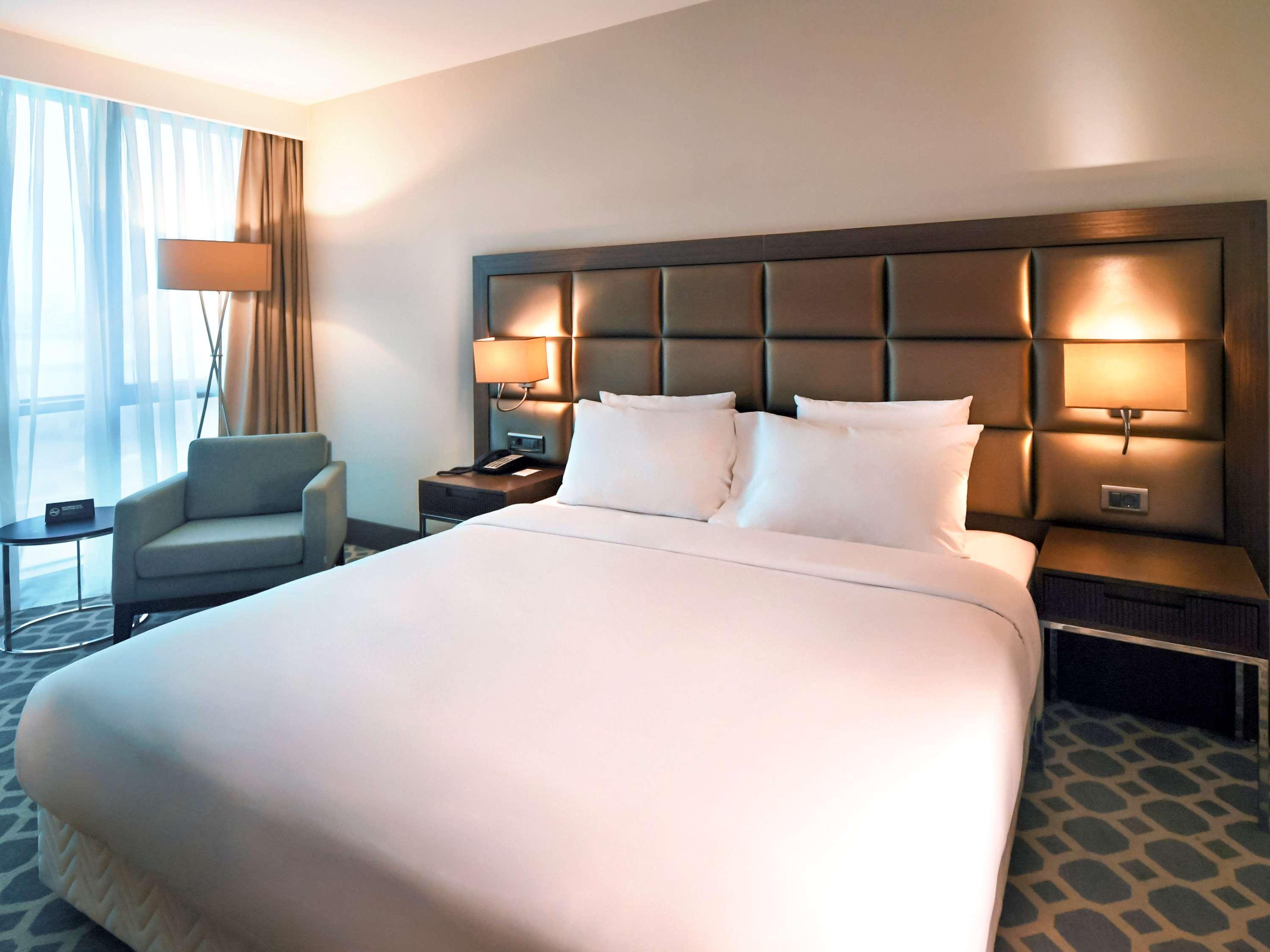 Mercure Istanbul West Hotel & Convention Center Exterior photo