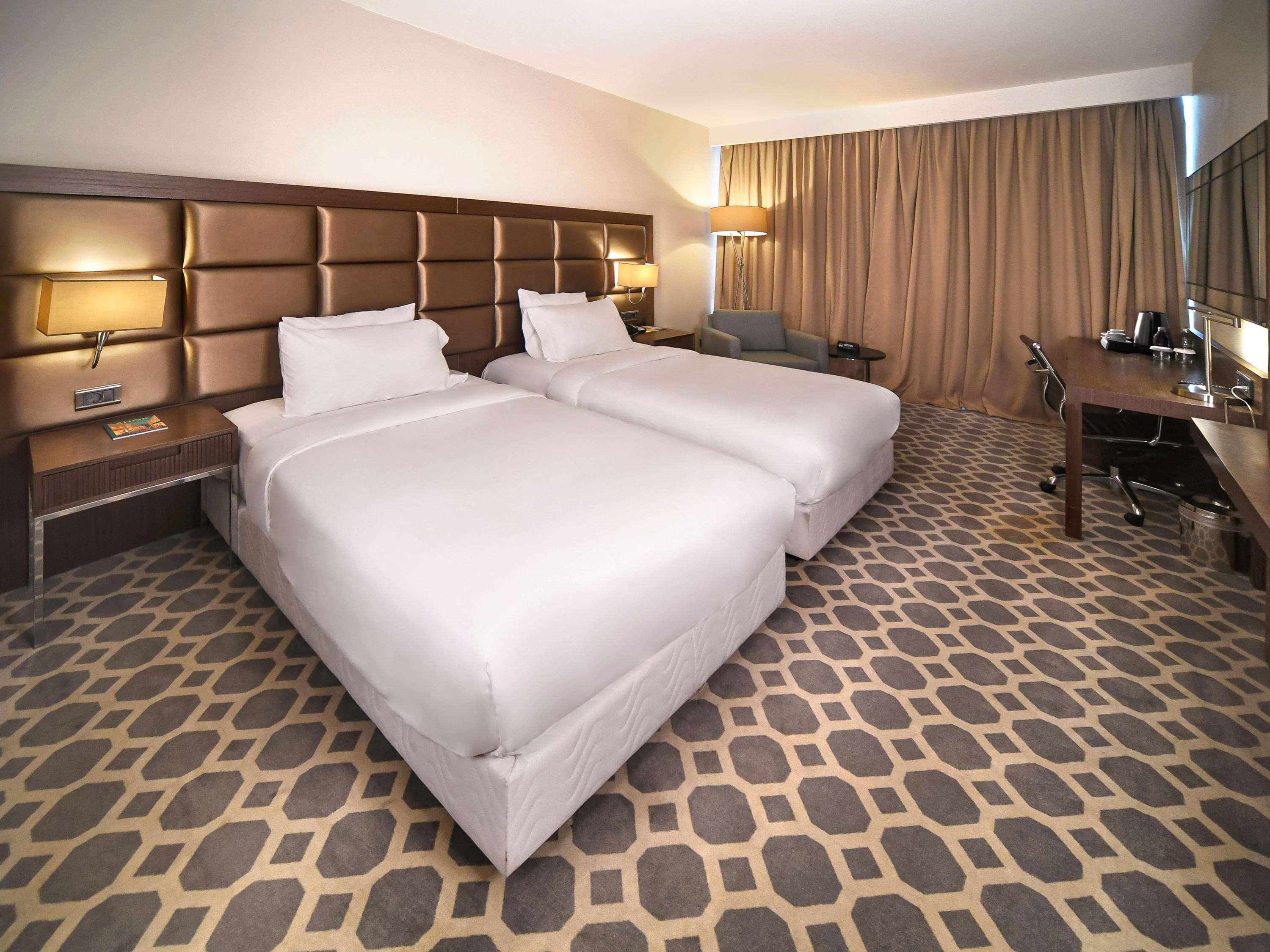 Mercure Istanbul West Hotel & Convention Center Exterior photo