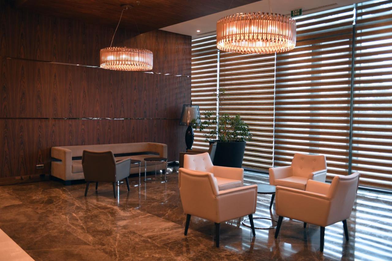 Mercure Istanbul West Hotel & Convention Center Exterior photo
